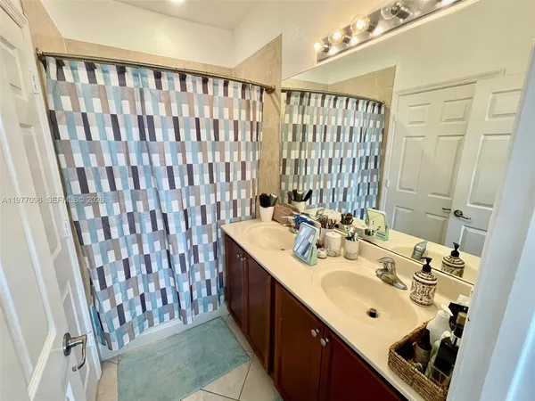 $3,000 | 11503 Northwest 89th Street, Unit 206, Doral, FL 33178