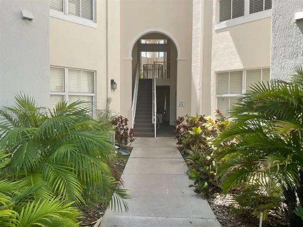 $3,000 | 11503 Northwest 89th Street, Unit 206, Doral, FL 33178