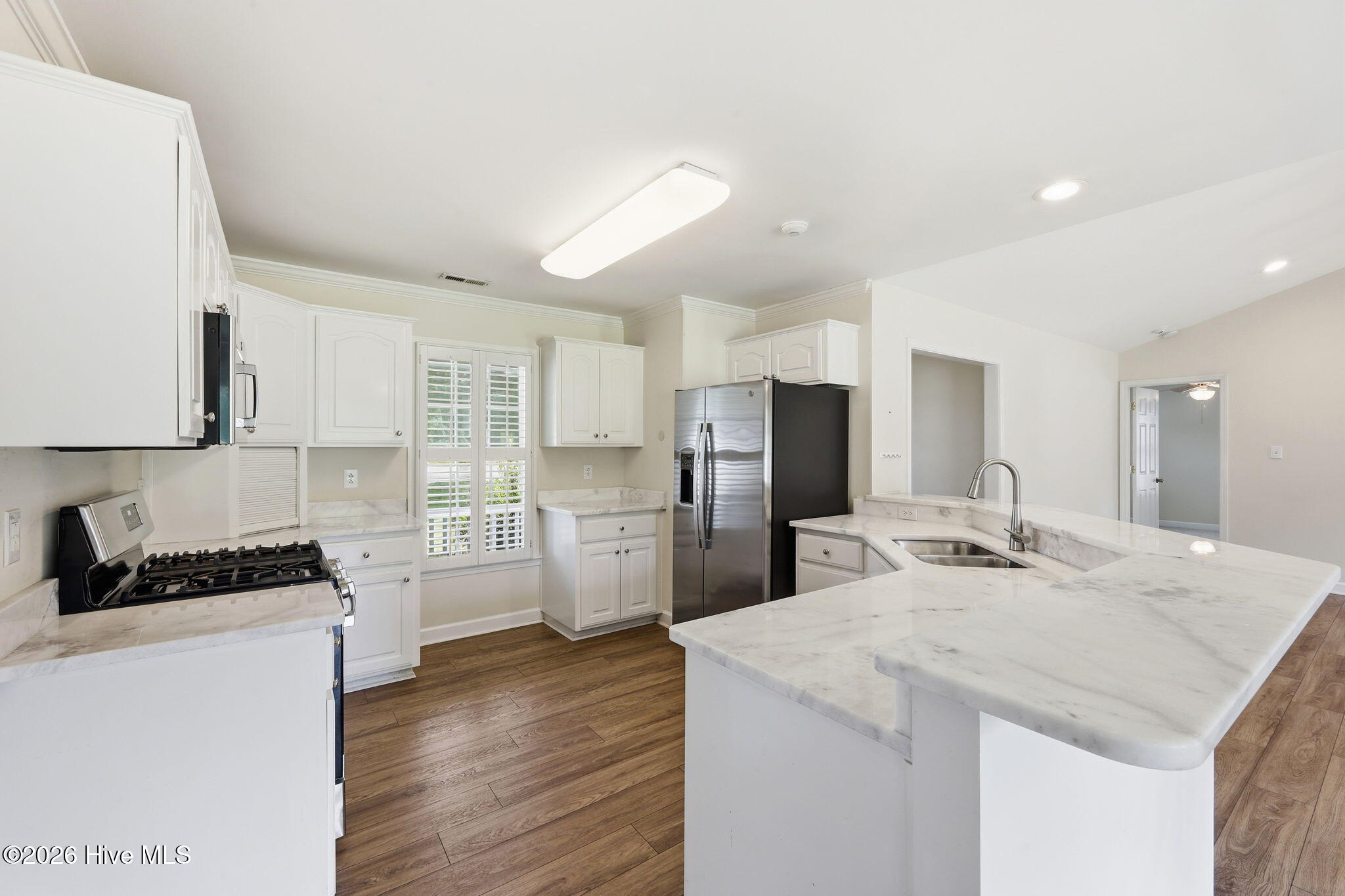 210 East Camp Kiro Road New Bern, NC 28560 - Photo 11 of 53