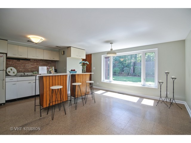 1175 Waukegan Road Deerfield, IL 60015 - Photo 4 of 14