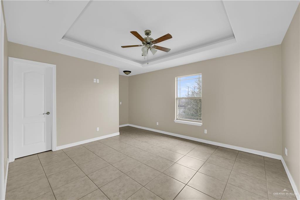 3700 South Embassy Avenue Pharr, TX 78577 - Photo 9 of 12 a view of an empty room with a window