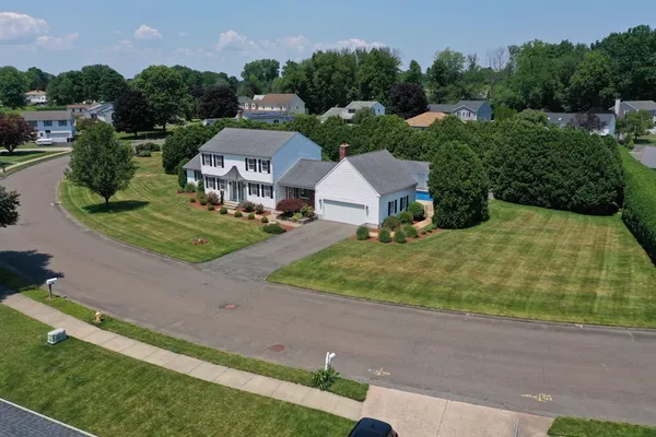 $649,900 | 35 Jennie Circle, Agawam, MA 01001