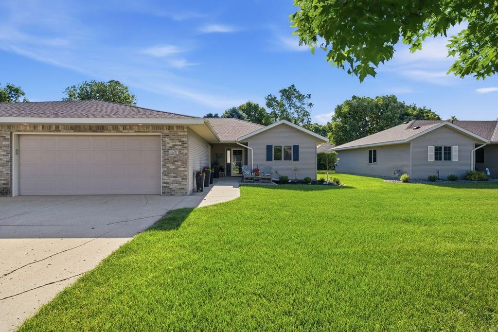 2607 9th Street Southwest Willmar, MN 56201 - Photo 2 of 26