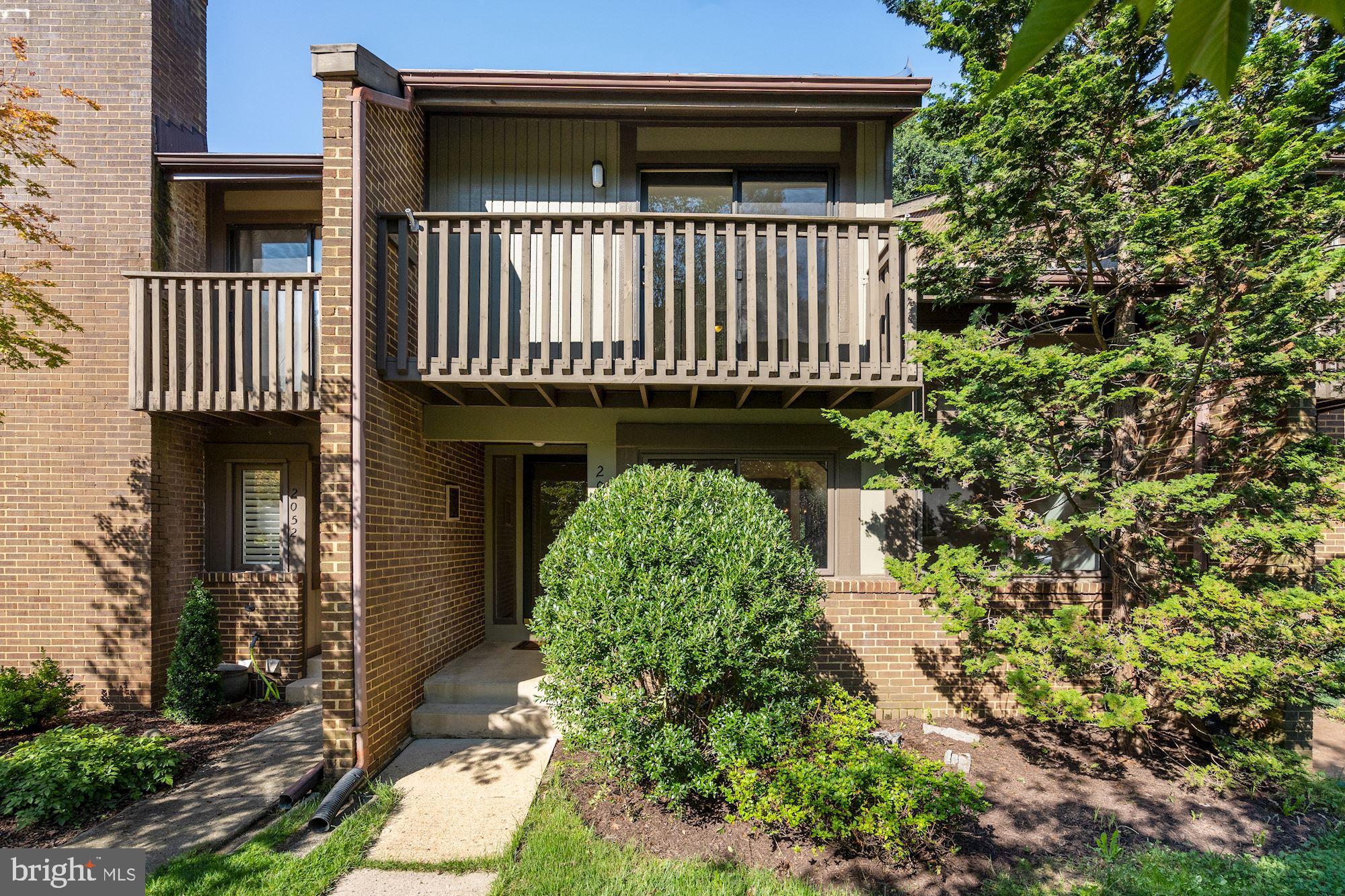 2050 Winged Foot Court Reston, VA 20191 - Photo 1 of 32 Welcome to 2050 Winged Foot Ct.