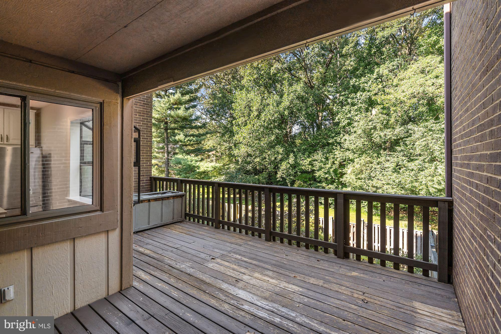 2050 Winged Foot Court Reston, VA 20191 - Photo 10 of 32 Rear Deck