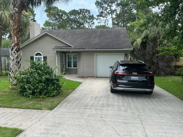 $599,000 | 1304 Cadet Court, Mount Pleasant, SC 29466