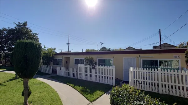 $489,000 | 4109 West 5th Street, Unit 57, Santa Ana, CA 92703