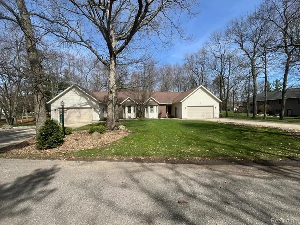 $299,900 | 5741 Tipperary Drive, Unit D15A, Caseville, MI 48725