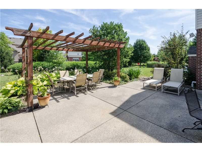 620 Hampton Road Westfield, IN 46074 - Photo 3 of 20