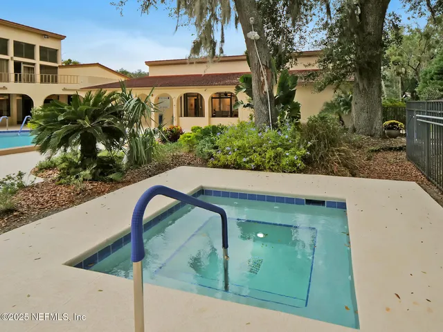 $430,000 | 1830 Sevilla Boulevard West, Unit 207, Atlantic Beach, FL 32233