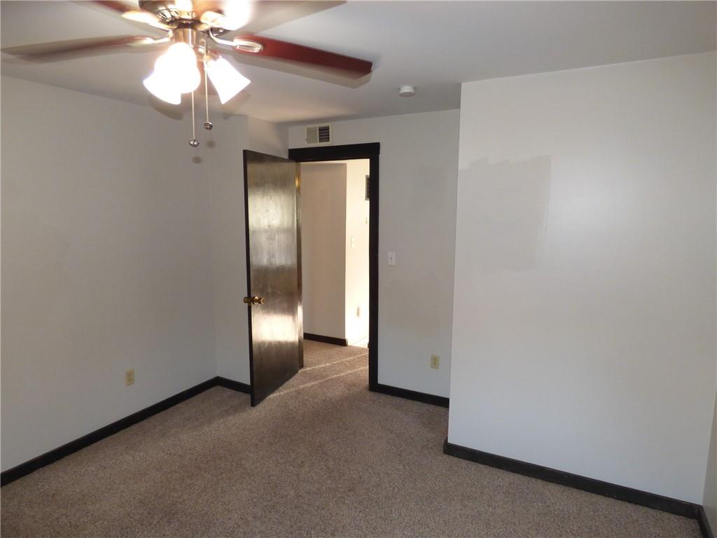 2709 Middletown Road, Unit 2 Pittsburgh, PA 15205 - Photo 11 of 21 Gallery Image 11