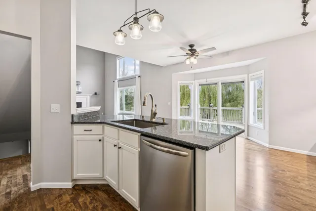 $600,000 | 8918 Horizon Drive, Shakopee, MN 55379