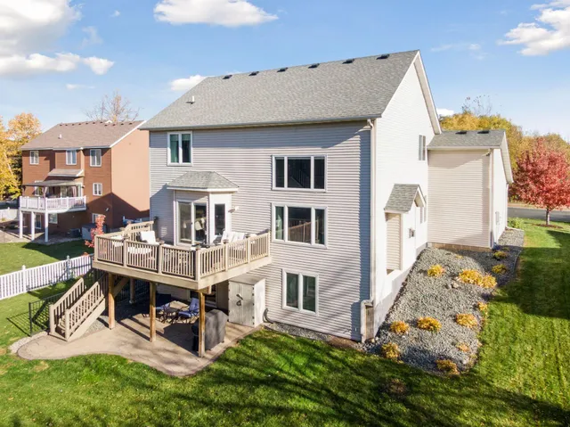 $600,000 | 8918 Horizon Drive, Shakopee, MN 55379