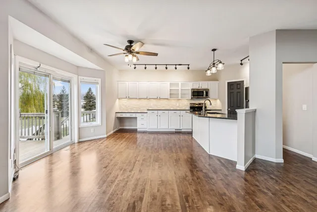 $600,000 | 8918 Horizon Drive, Shakopee, MN 55379