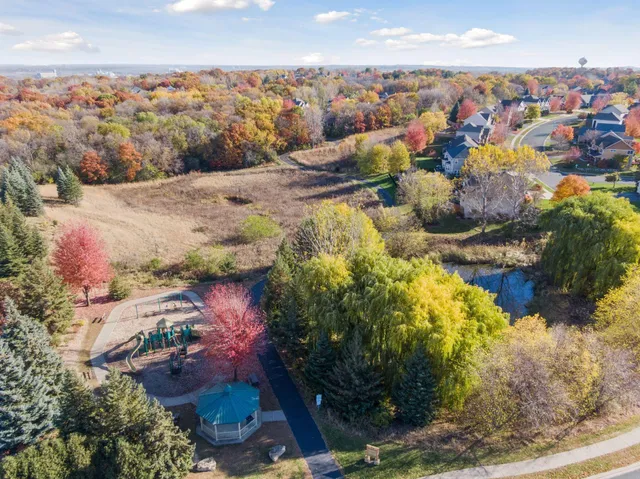 $600,000 | 8918 Horizon Drive, Shakopee, MN 55379