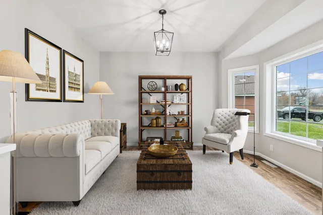 $600,000 | 8918 Horizon Drive, Shakopee, MN 55379