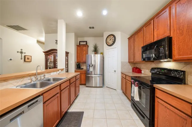 $375,000 | 1921 Fairway Glen Drive, Wylie, TX 75098