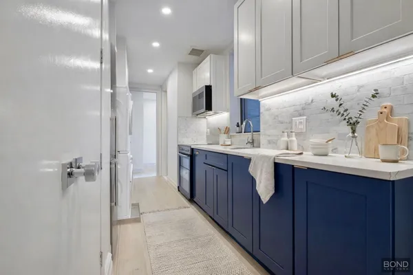 $5,900 | 1031 Lorimer Street, Unit 2 | Greenpoint