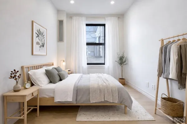 $5,900 | 1031 Lorimer Street, Unit 2 | Greenpoint
