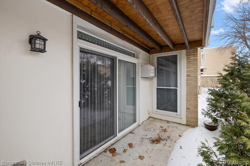 4921 Crooks Road, Unit N 3 Royal Oak, MI 48073 - Photo 16 of 17 Gallery Image 16