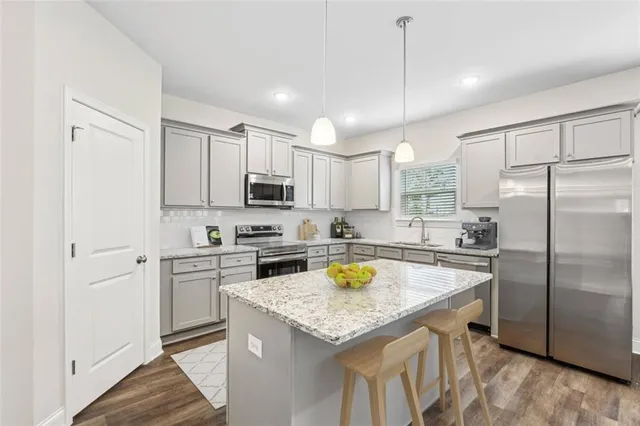 $2,500 | 2300 Paris Road, Unit ROSEWOOD F, Dallas, GA 30157