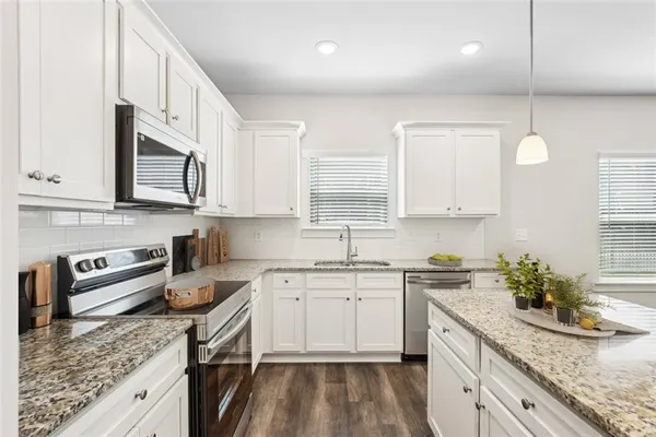 $2,650 | 2300 Paris Road, Unit ROSEWOOD F, Dallas, GA 30157