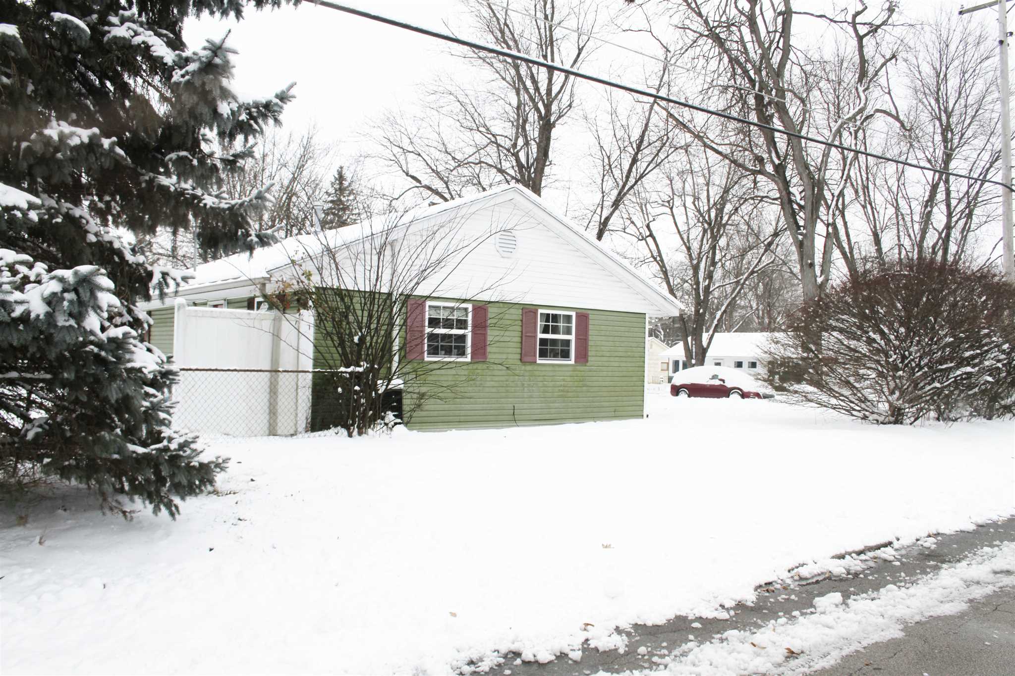 222 North Ridge Road Muncie, IN 47304 - Photo 2 of 21 Gallery Image 2
