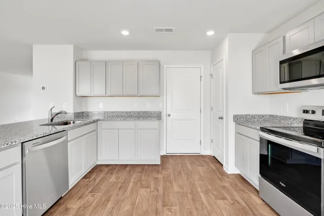 $284,990 | 1526 West White Egret Lane Northeast, Unit LOT 739, Bolivia, NC 28422