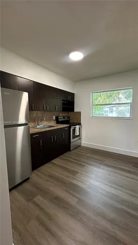 $2,300 | 4011 Northeast 8th Avenue, Unit B, Deerfield Beach, FL 33064