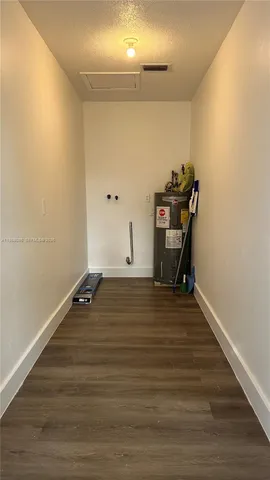 $2,300 | 4011 Northeast 8th Avenue, Unit B, Deerfield Beach, FL 33064