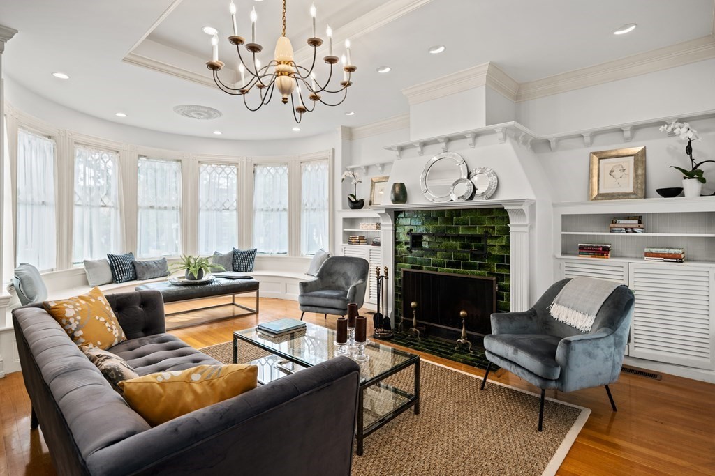 167 Salisbury Road, Unit 1 Brookline, MA 02445 - Photo 1 of 23