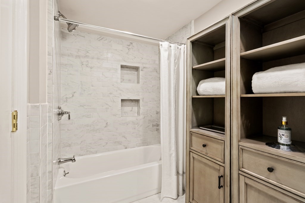 167 Salisbury Road, Unit 1 Brookline, MA 02445 - Photo 15 of 23