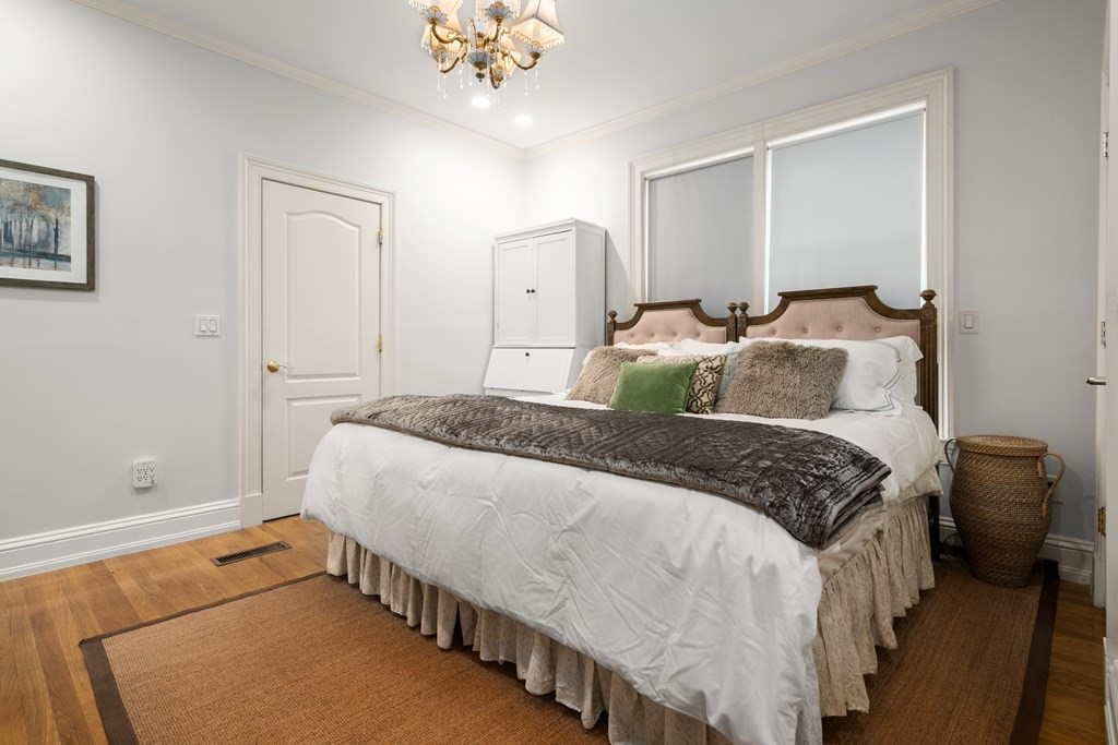 167 Salisbury Road, Unit 1 Brookline, MA 02445 - Photo 8 of 23