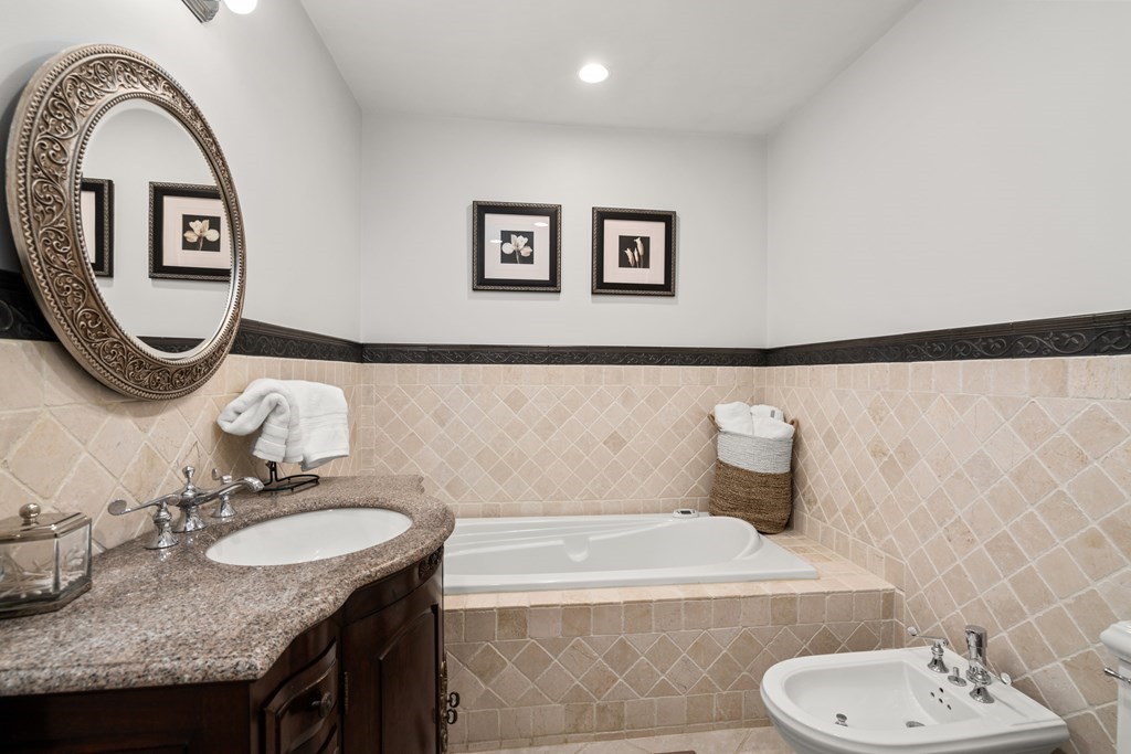 167 Salisbury Road, Unit 1 Brookline, MA 02445 - Photo 9 of 23