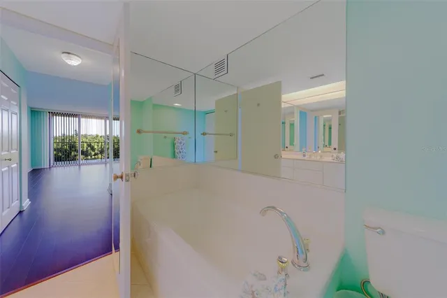 a view of hallway with a hallway