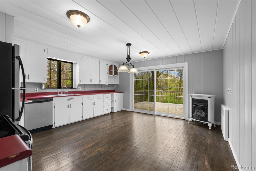 1775 Imlay City Road Lapeer, MI 48446 - Photo 14 of 60