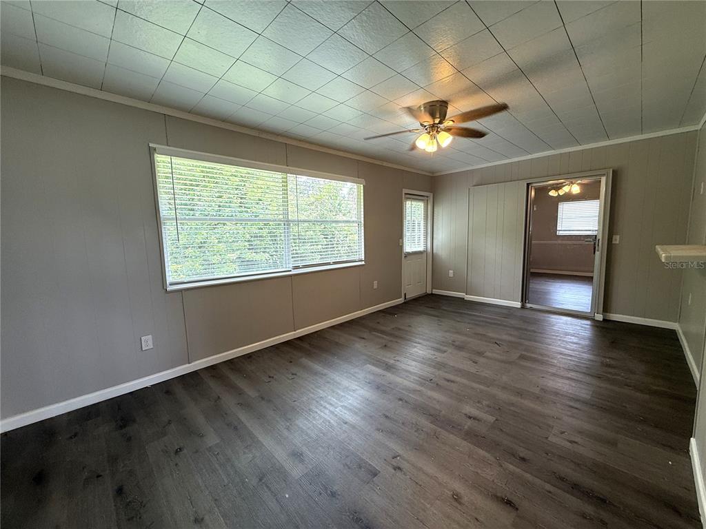 362 Briarwood Road Venice, FL 34293 - Photo 15 of 17 Gallery Image 15