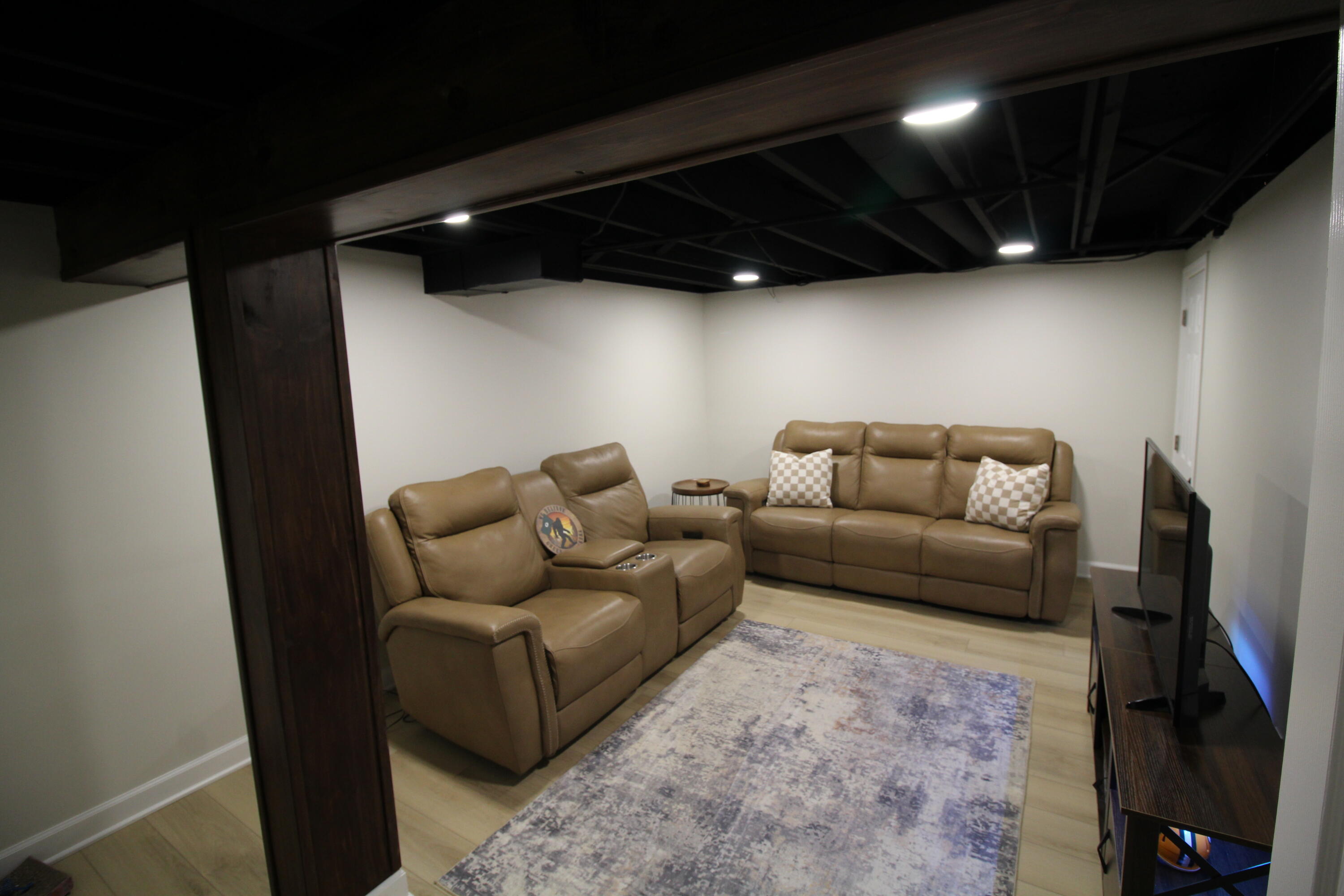 5009 67th Street Kenosha, WI 53142 - Photo 17 of 30 IMG_0410