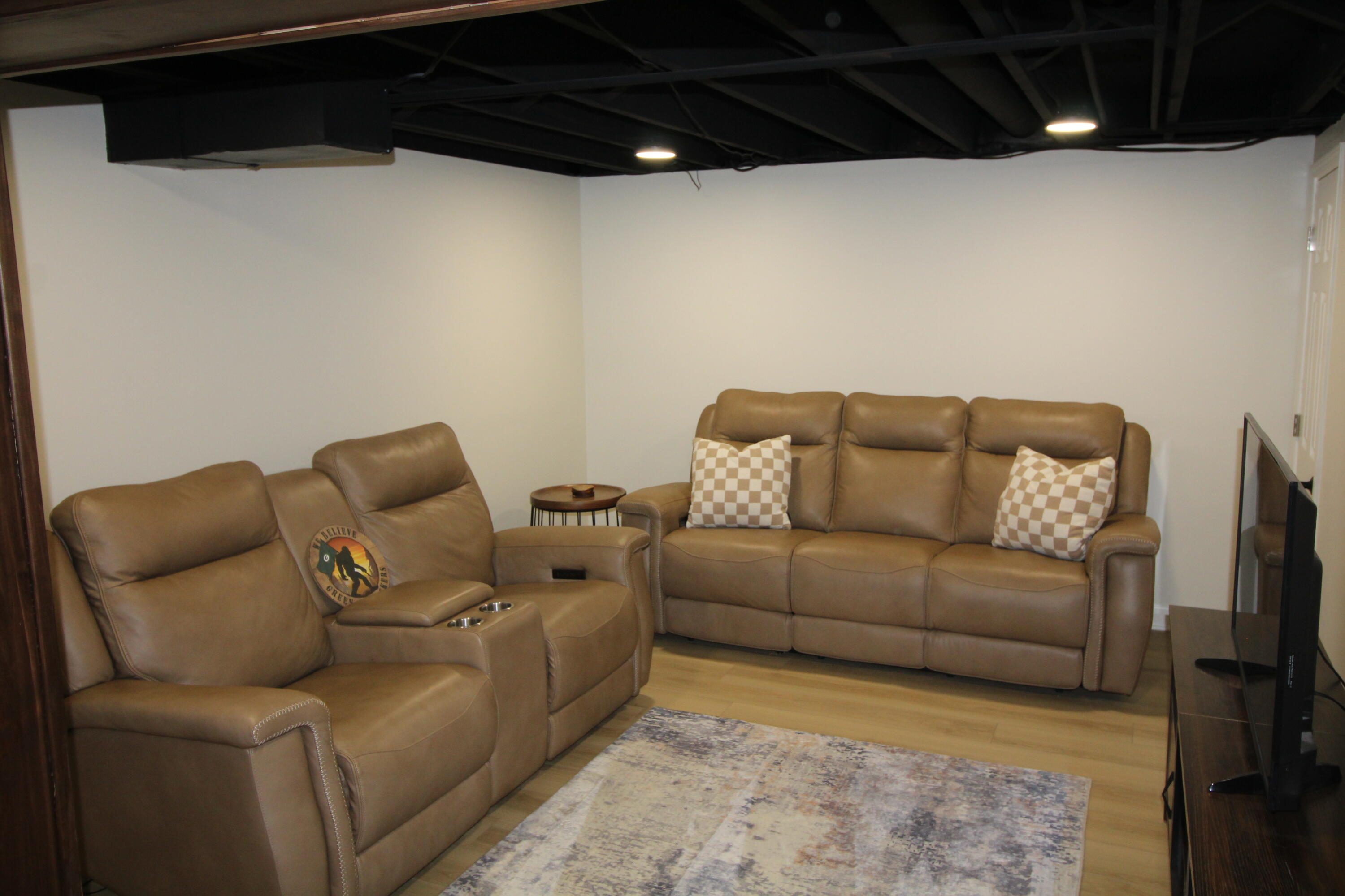 5009 67th Street Kenosha, WI 53142 - Photo 18 of 30 IMG_0412