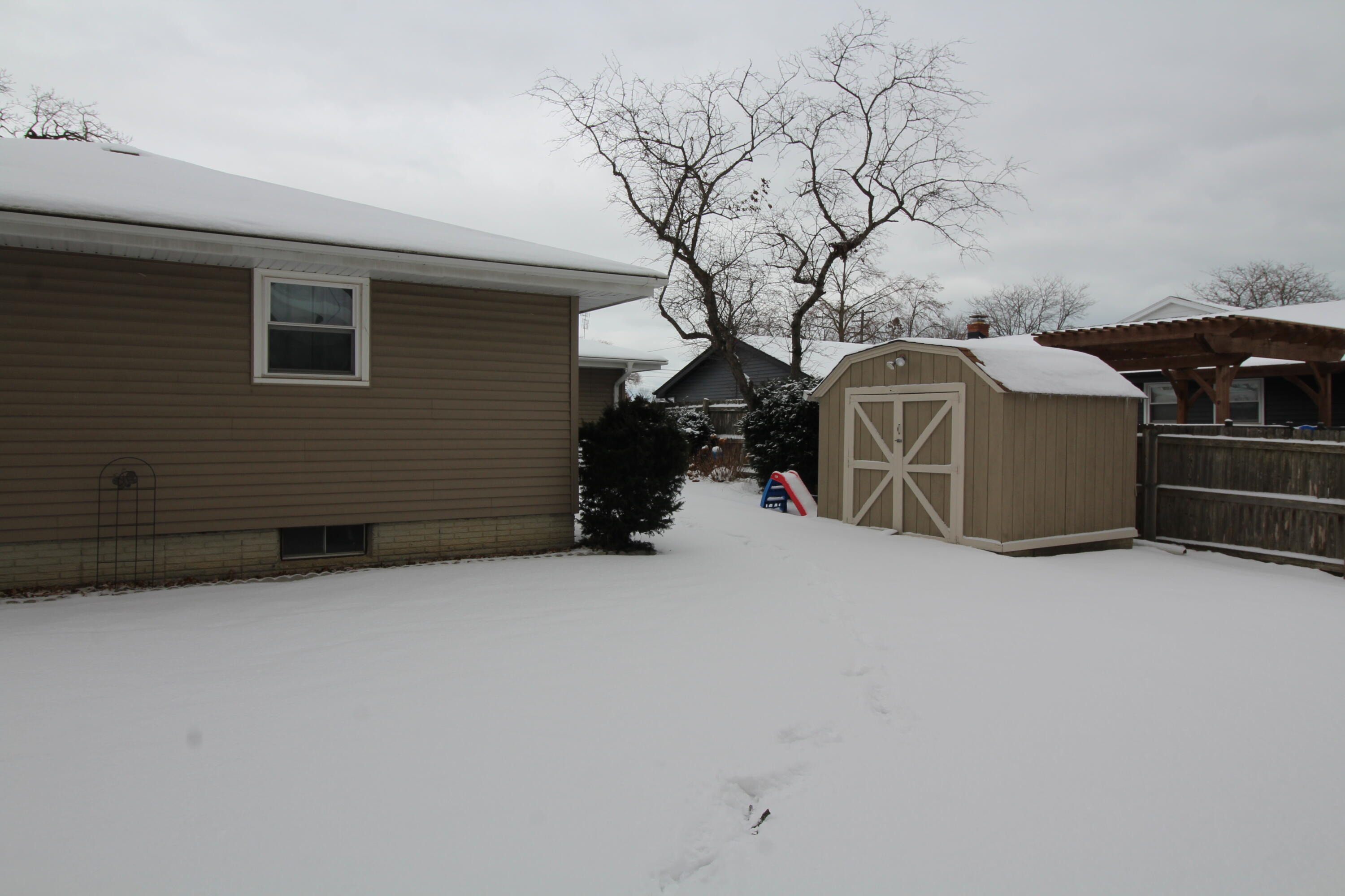 5009 67th Street Kenosha, WI 53142 - Photo 20 of 30 IMG_0425