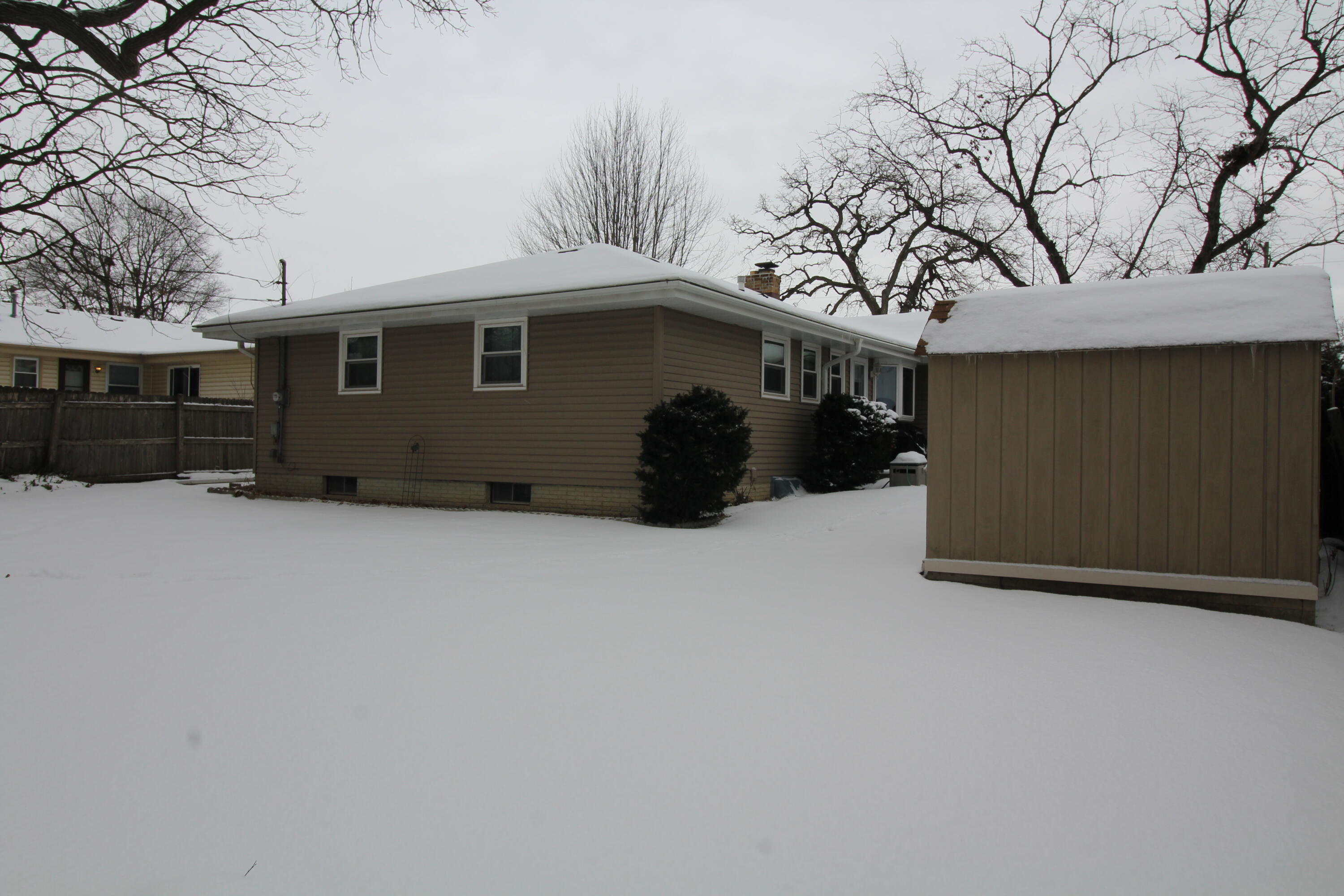 5009 67th Street Kenosha, WI 53142 - Photo 21 of 30 IMG_0426
