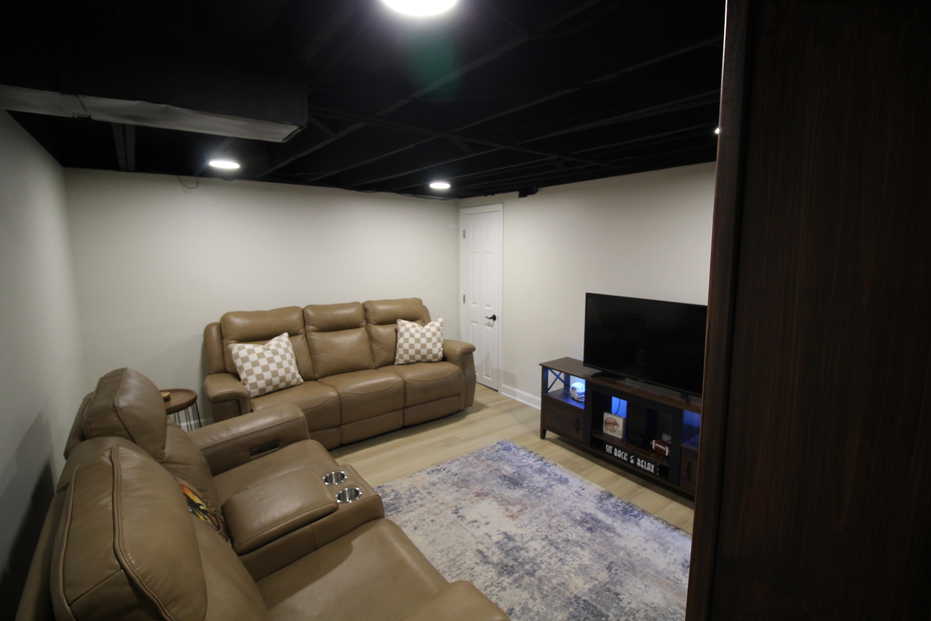 5009 67th Street Kenosha, WI 53142 - Photo 26 of 30 IMG_0411