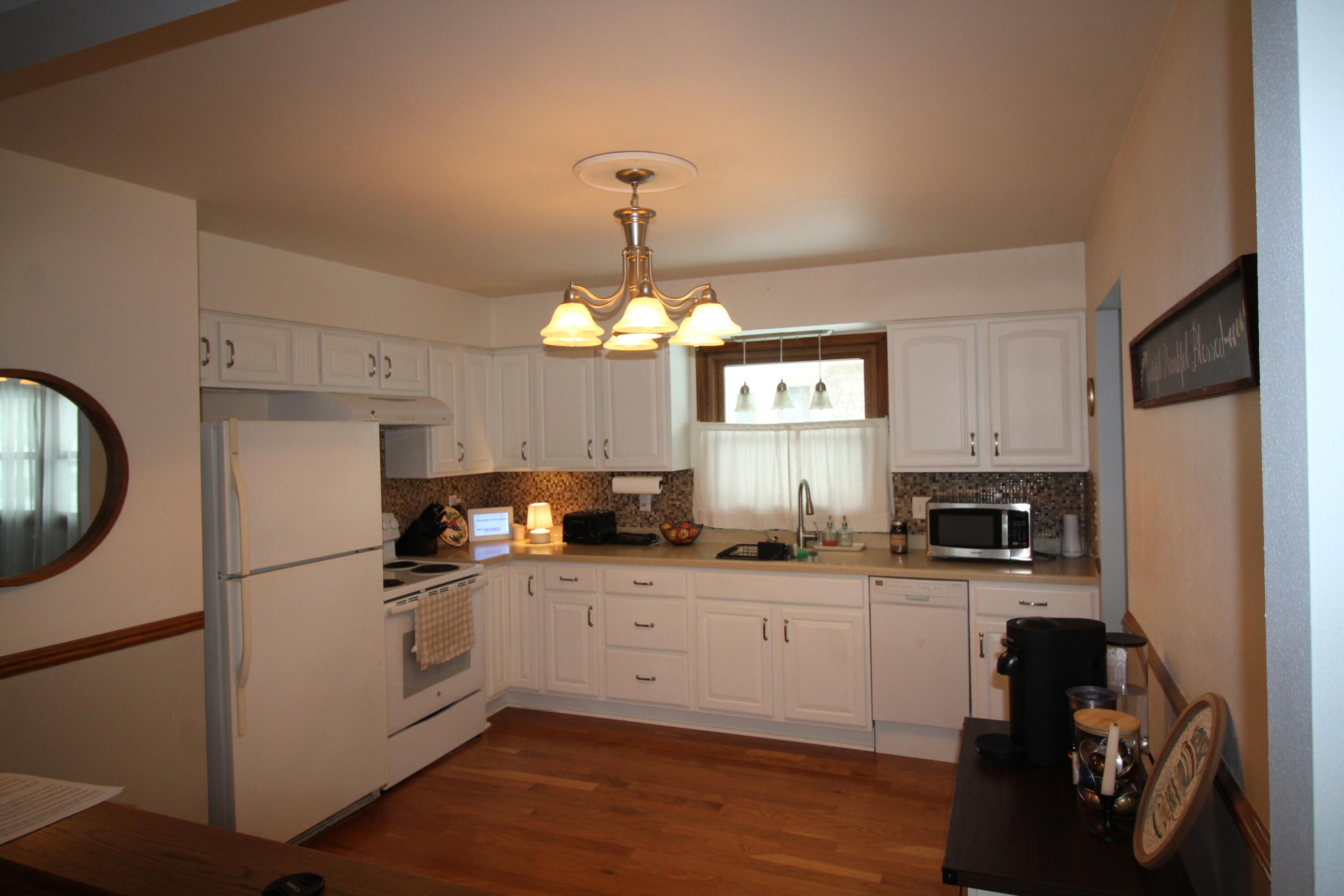 5009 67th Street Kenosha, WI 53142 - Photo 6 of 30 IMG_0403