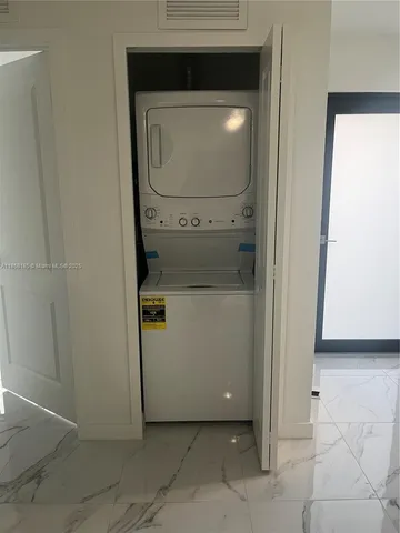 $1,250 | 2730 Northwest 44th Street, Unit 1, Miami, FL 33142