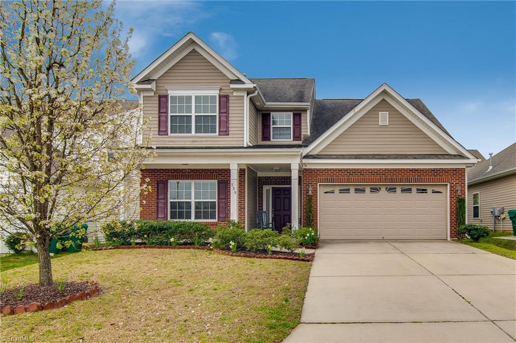 725 Spinning Wheel Point High Point, NC 27265 - Photo 1 of 27 Beautiful Master on Main, 4 bedroom/2.5 bath home with an upstairs loft too!
