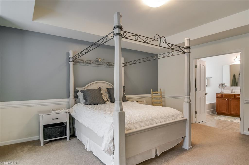 725 Spinning Wheel Point High Point, NC 27265 - Photo 11 of 27 Gallery Image 11