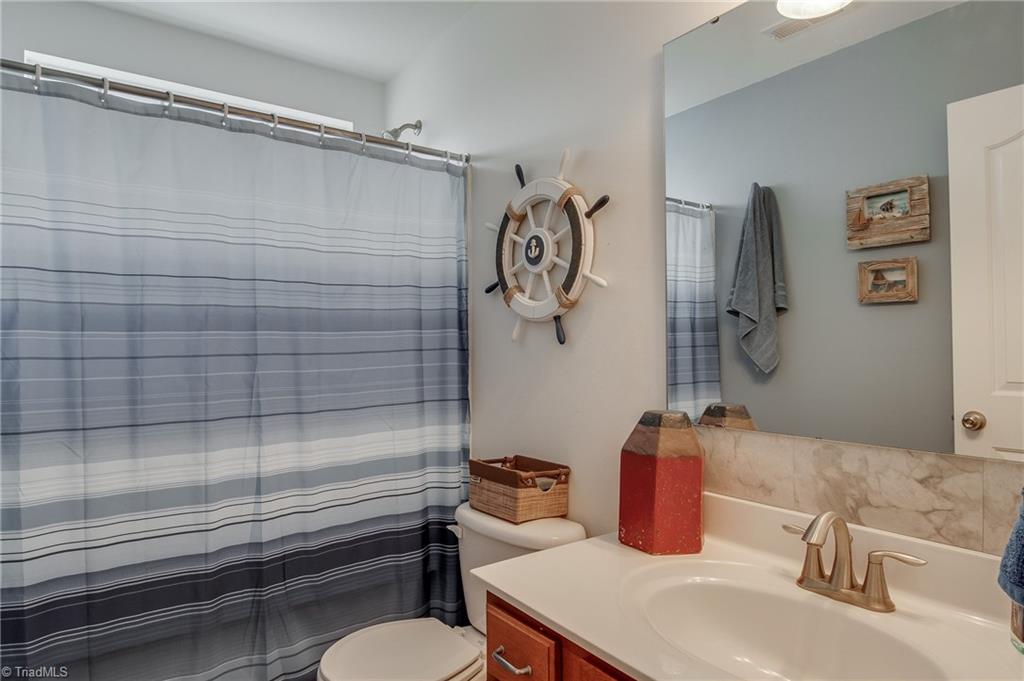 725 Spinning Wheel Point High Point, NC 27265 - Photo 19 of 27 Gallery Image 19
