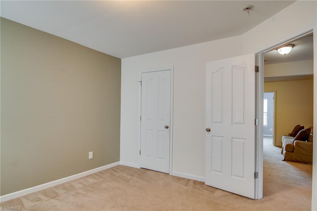 725 Spinning Wheel Point High Point, NC 27265 - Photo 21 of 27 Gallery Image 21