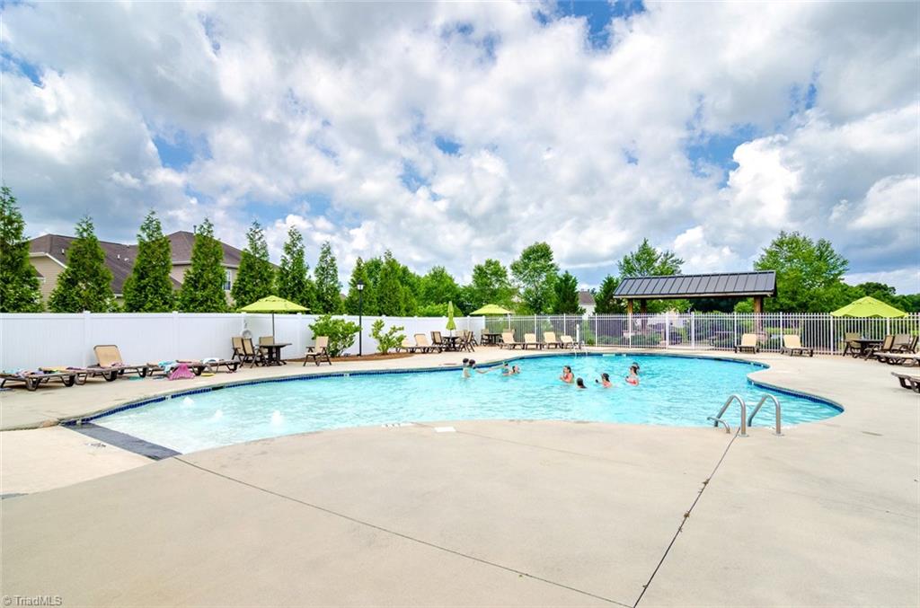 725 Spinning Wheel Point High Point, NC 27265 - Photo 25 of 27 Gallery Image 25