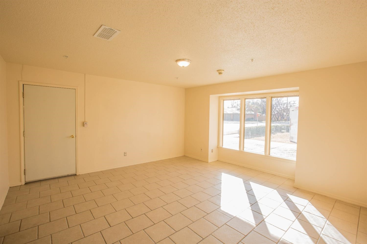 3202 67th Street Lubbock, TX 79413 - Photo 8 of 10 Photo 8
